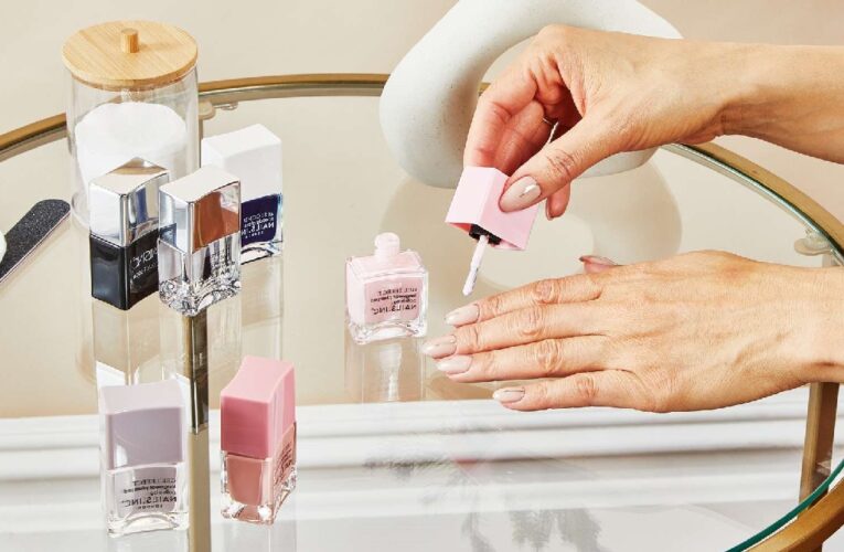 Challenges in Nail Polish Bottle Production: Addressing Common Issues in Manufacturing